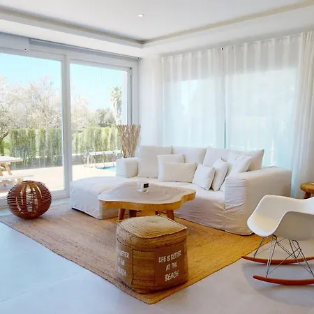 Greenside Oasis Villa By On Travel * Oliva